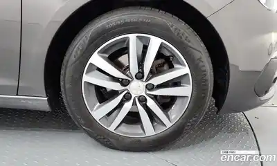 Peugeot 308 2018 1.6 гидро в Москве № 1200053, миниатюра 5