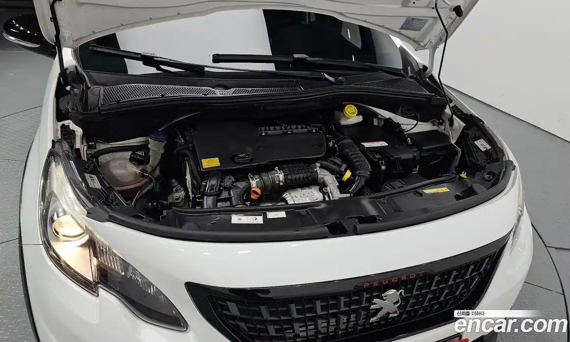 Peugeot 2008 2018 1.6 гидро в Москве № 1200063, фото 6