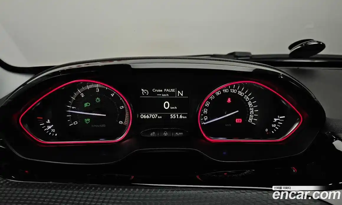 Peugeot 2008 2018 1.6 гидро в Москве № 1200063, фото 8