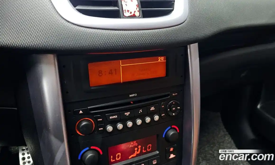 Peugeot 207 2007 1.6 гидро в Москве № 1200105, фото 16