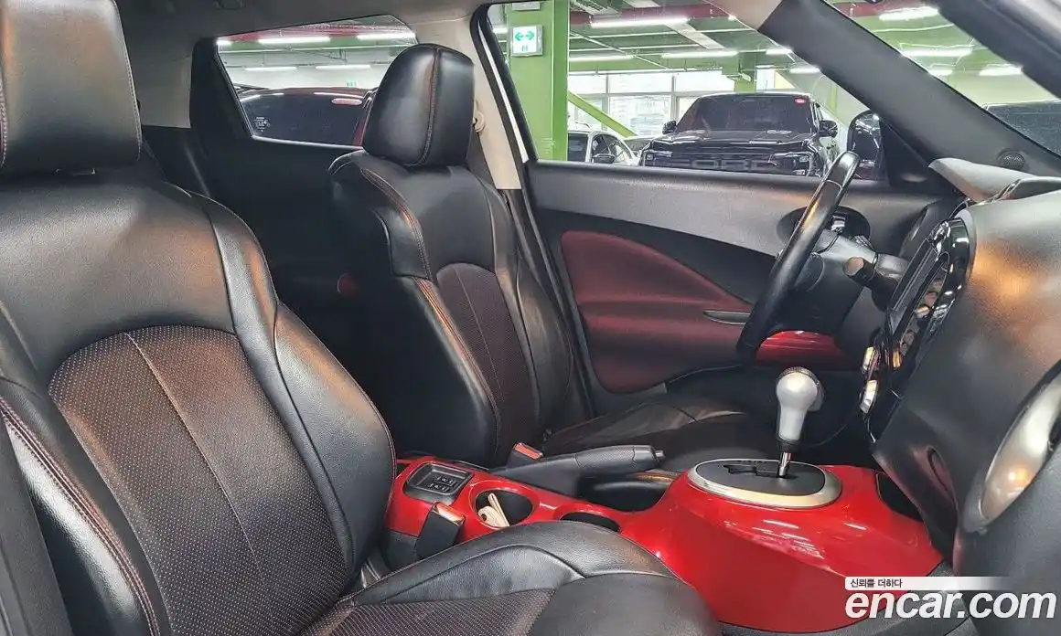 Nissan Juke 2015 1.6 гидро в Москве № 1200252, фото 16