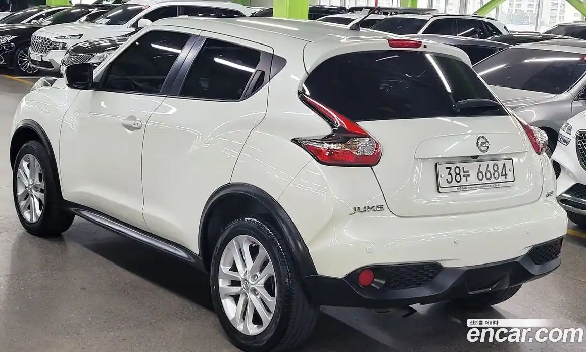Nissan Juke 2015 1.6 гидро в Москве № 1200252, фото 7
