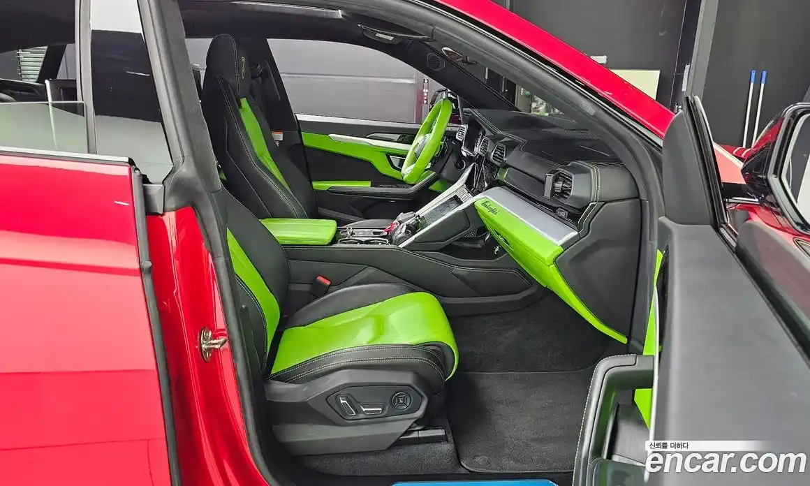 Lamborghini Urus 2020 4.0 гидро в Москве № 1200273, фото 12