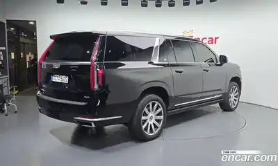 Cadillac Escalade 2022 6.2 гидро в Москве № 1200308, миниатюра 2