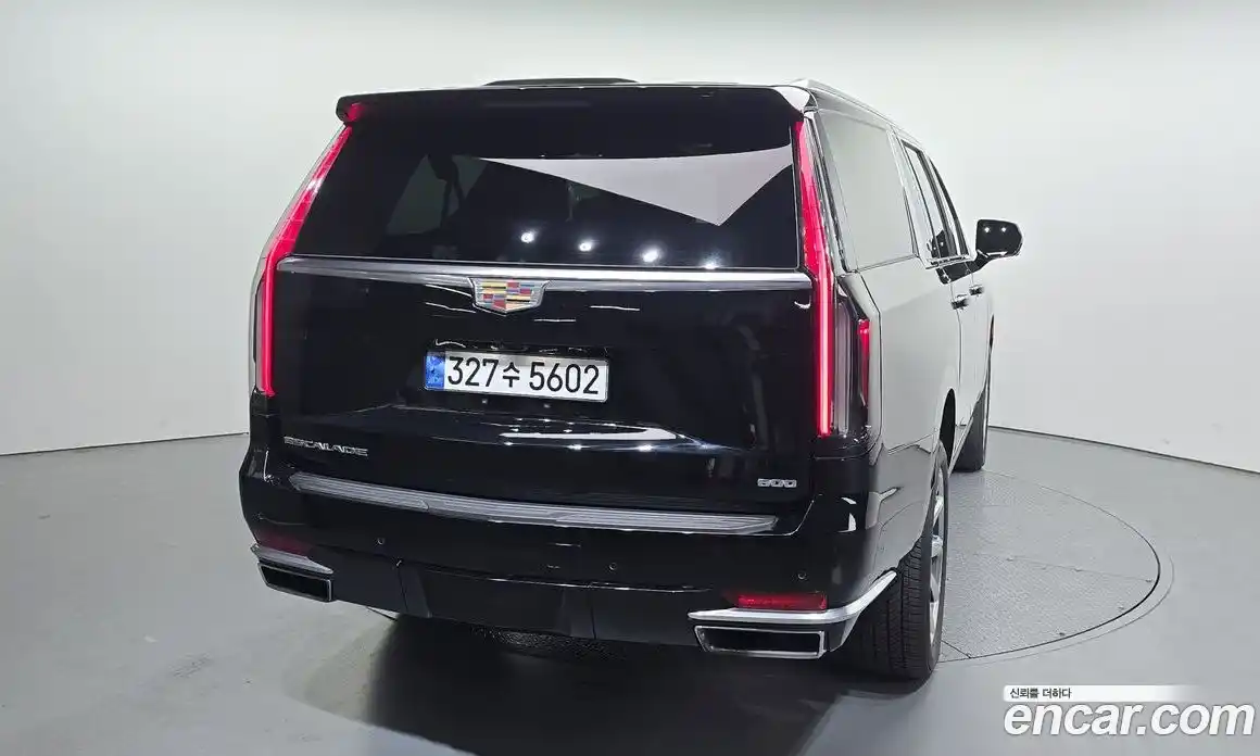 Cadillac Escalade 2022 6.2 гидро в Москве № 1200308, фото 4