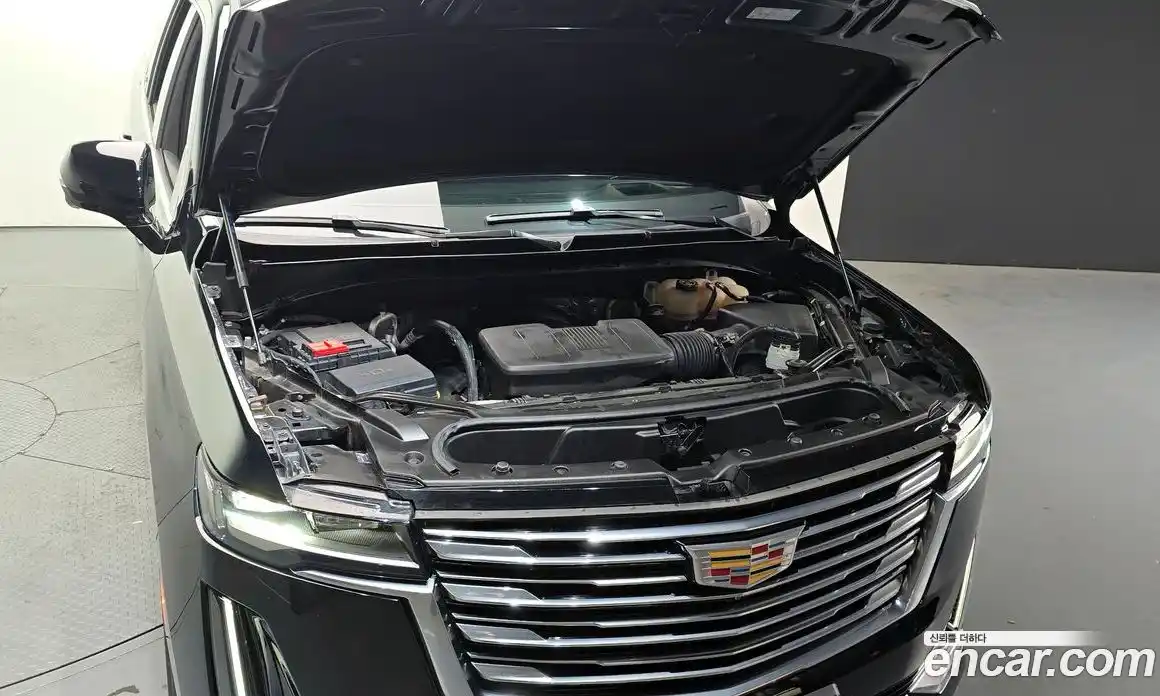 Cadillac Escalade 2022 6.2 гидро в Москве № 1200308, фото 6
