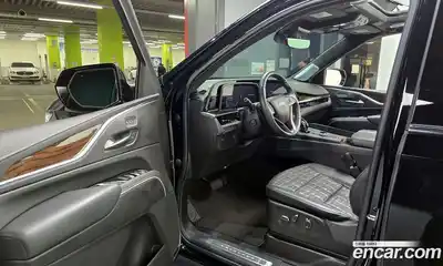 Cadillac Escalade 2022 6.2 гидро в Москве № 1200308, миниатюра 10