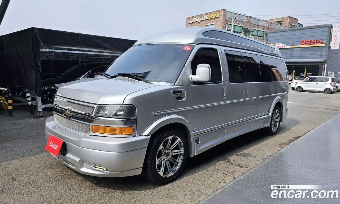 Chevrolet Express Van 2018 6.0 Автомат в Москве № 1200589, фото 1