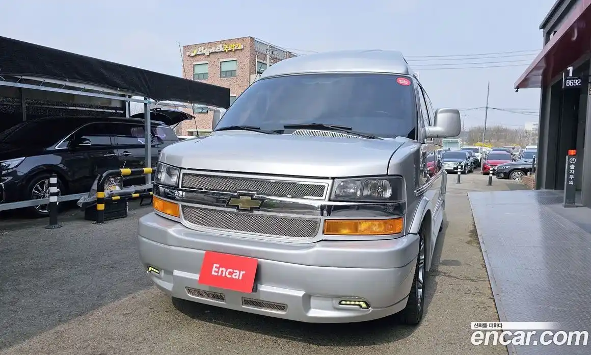 Chevrolet Express Van 2018 6.0 Автомат в Москве № 1200589, фото 3