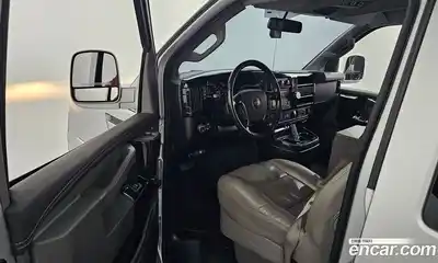 Chevrolet Express Van 2018 6.0 Автомат в Москве № 1200589, миниатюра 10