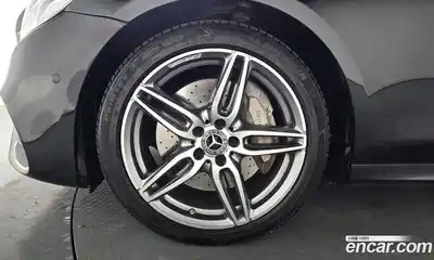 Mercedes-Benz E-Class 2020 2.0 гидро в Москве, миниатюра 5