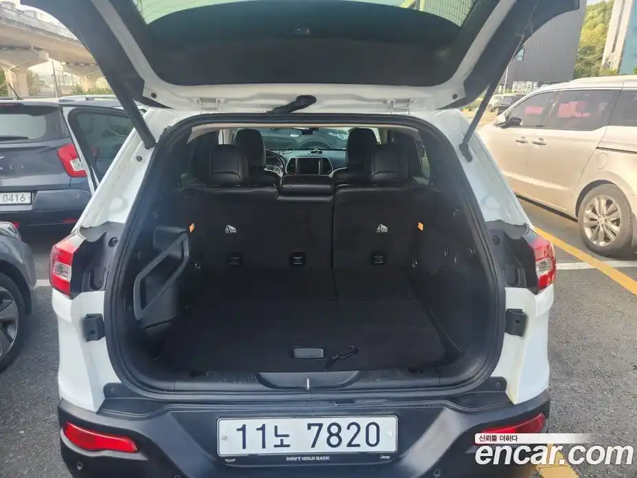 Jeep Cherokee 2015 2.0 гидро в Москве № 170082, фото 17