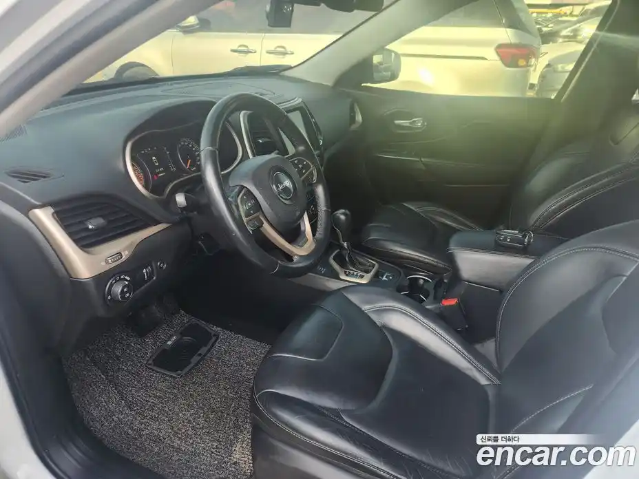 Jeep Cherokee 2015 2.0 гидро в Москве № 170082, фото 7