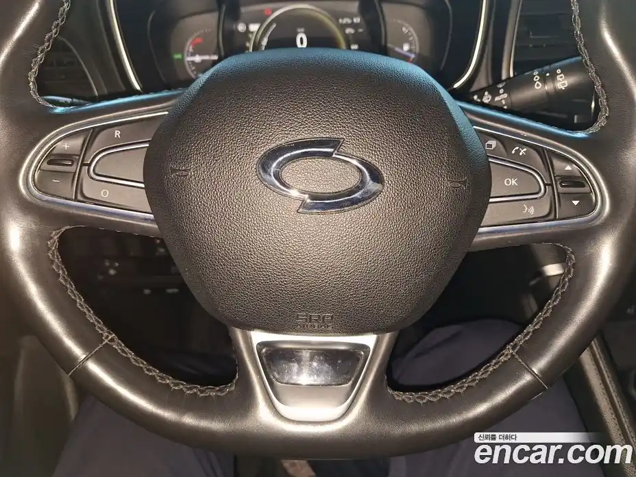 Renault QM6 2021 2.0 гидро в Москве № 185965, фото 13
