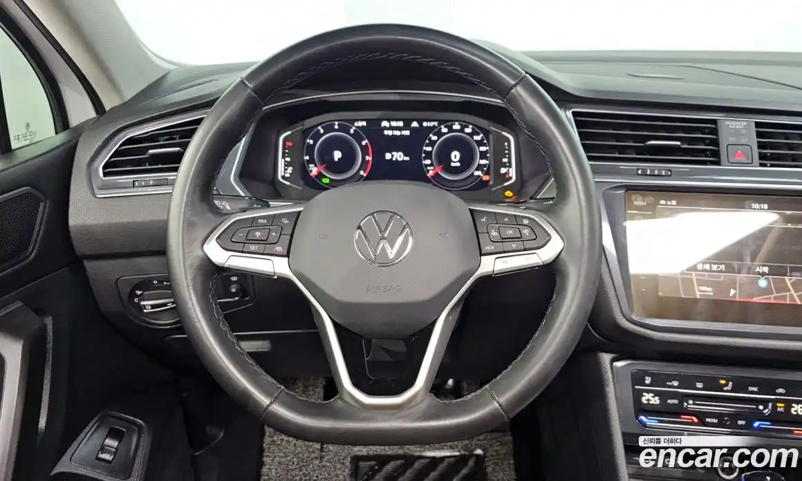 Volkswagen Tiguan 2023 2.0 гидро в Москве № 199072, фото 13