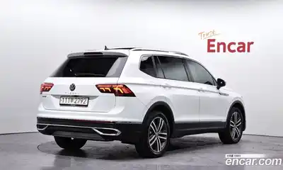 Volkswagen Tiguan 2023 2.0 гидро в Москве № 199072, миниатюра 2