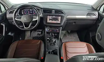 Volkswagen Tiguan 2023 2.0 гидро в Москве № 199072, миниатюра 7
