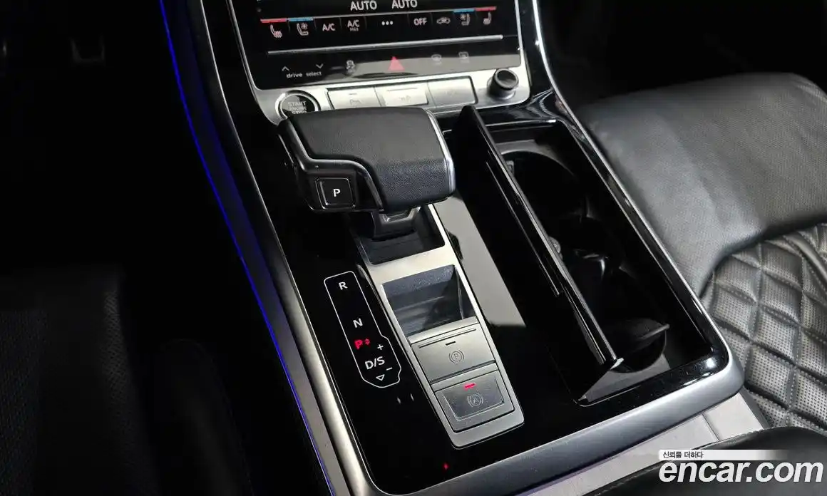 Audi Q8 2021 3.0 гидро в Москве № 212397, фото 9