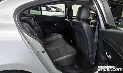 Renault SM3 2017 гидро в Москве № 224128, миниатюра 12