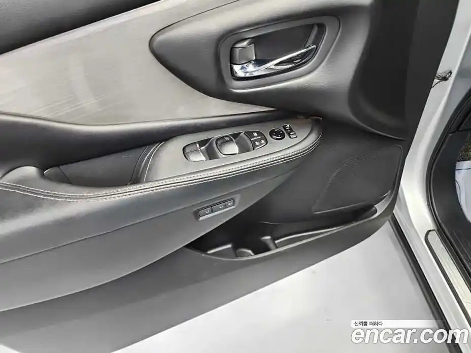 Nissan Murano 2016 2.5 гидро в Москве № 284966, фото 19