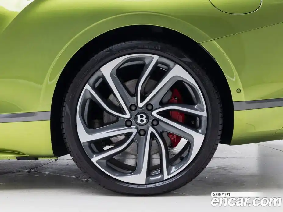 Bentley Continental 2025 4.0 гидро в Москве № 366387, фото 5