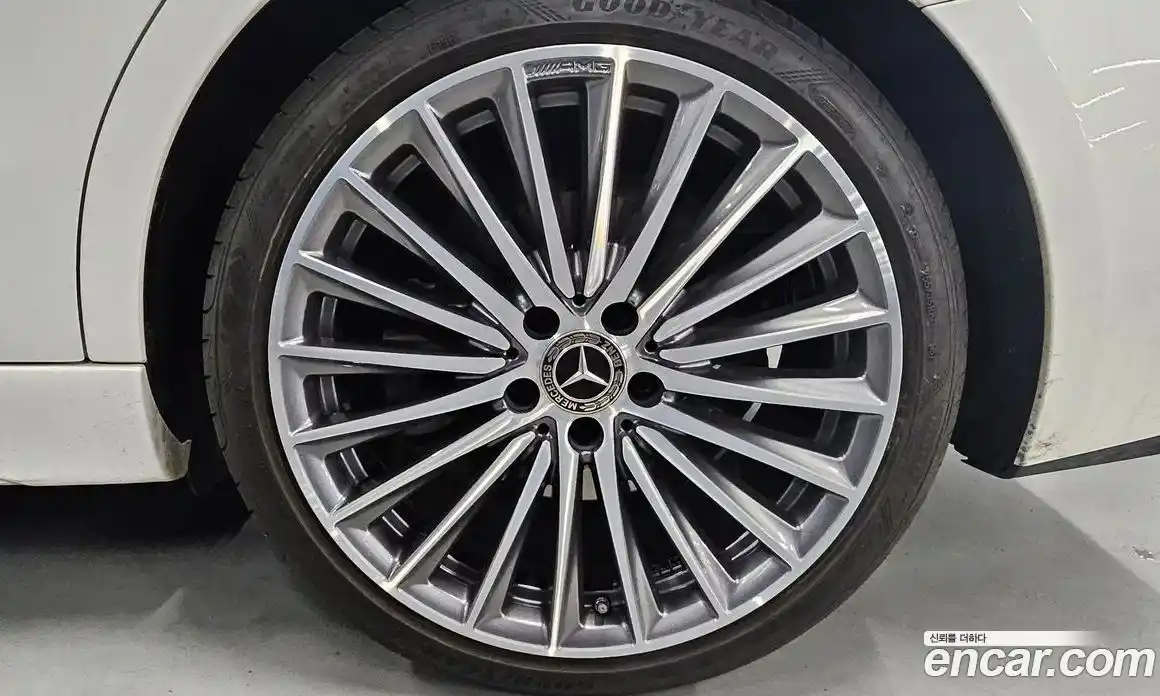 Mercedes-Benz C-Class 2023 2.0 гидро в Москве № 427244, фото 8