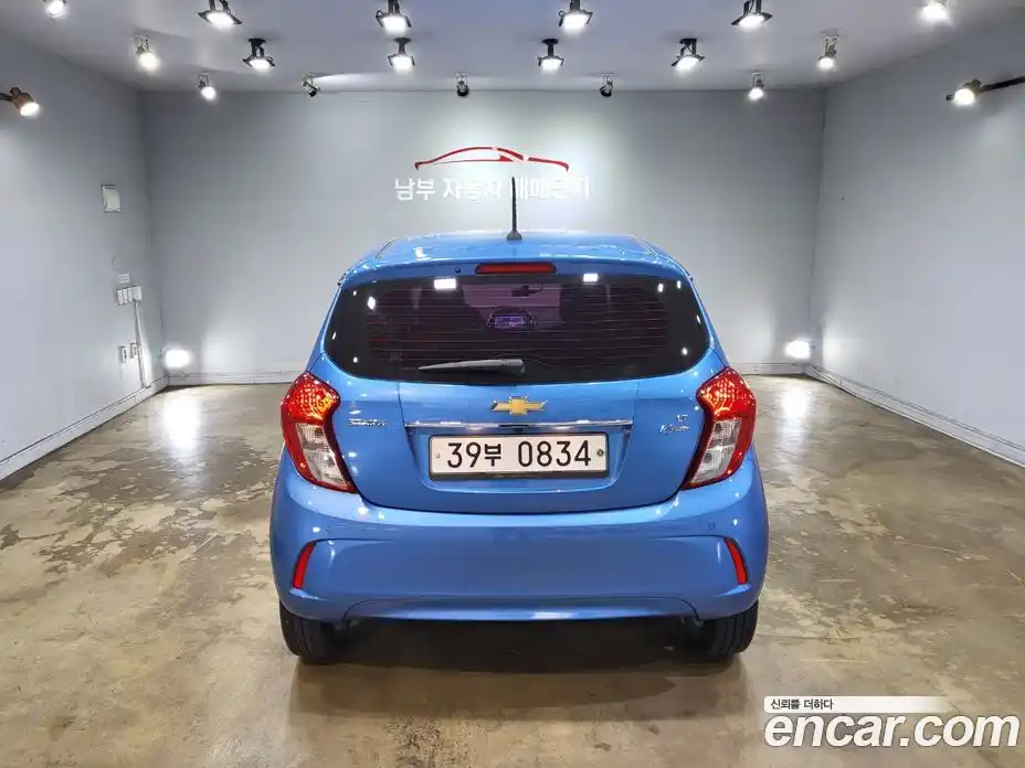 Chevrolet Spark 2016 1.0 гидро в Москве, фото 5