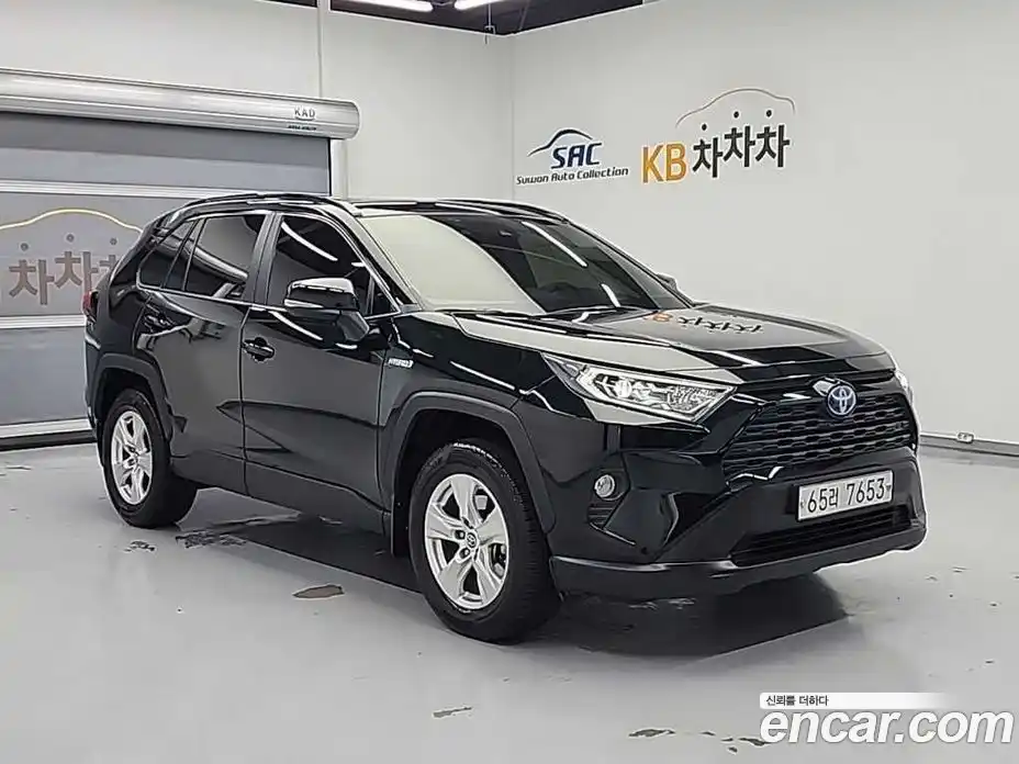 Toyota RAV4 2019 2.5 гидро в Москве № 1151721, фото 4