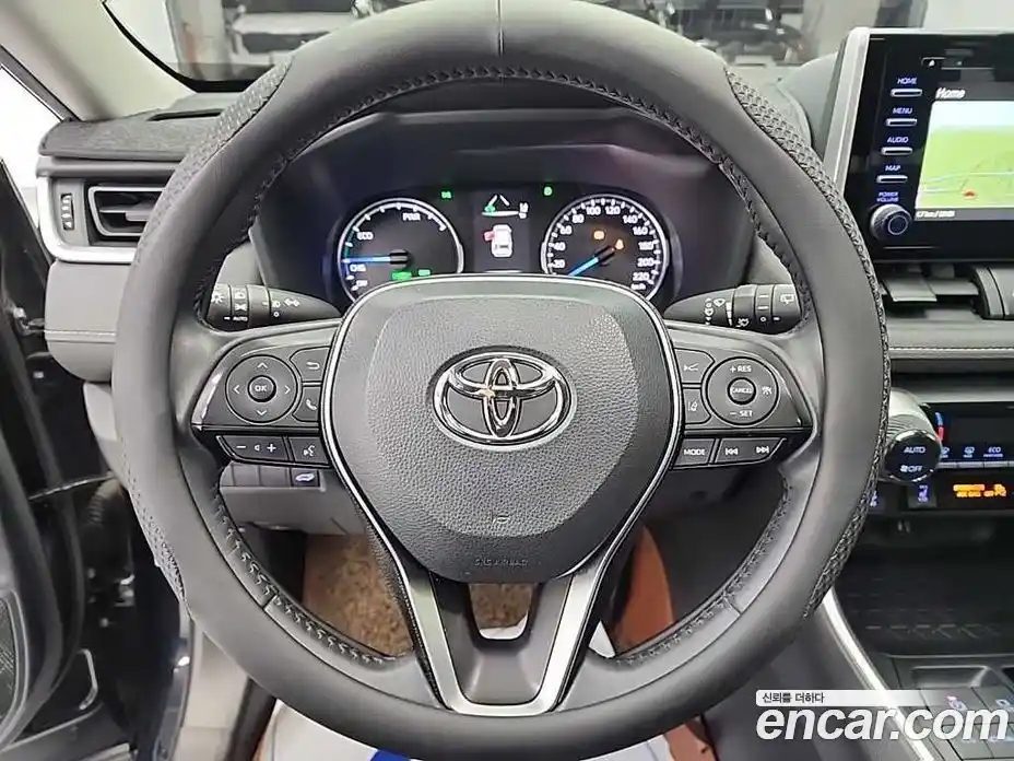 Toyota RAV4 2019 2.5 гидро в Москве № 1151721, фото 9