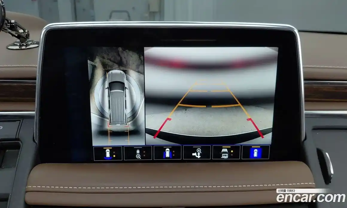 Chevrolet Tahoe 2022 6.2 Автомат в Москве № 1190392, фото 13