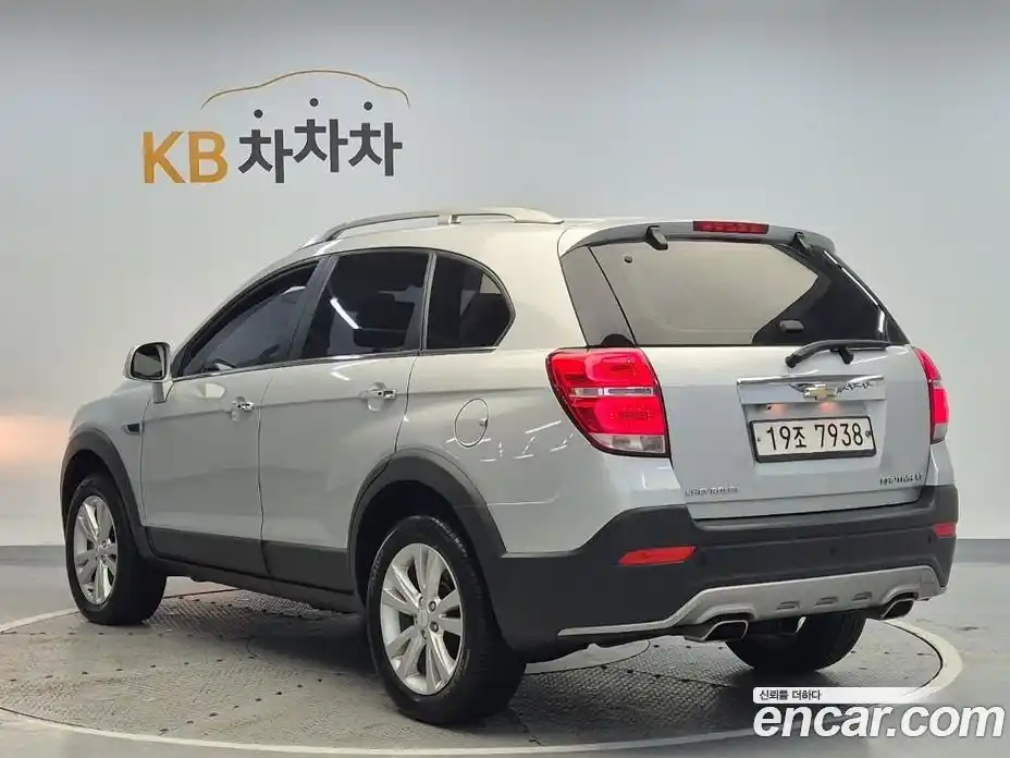 Chevrolet Captiva 2013 2.0 Автомат в Москве № 1190418, фото 2