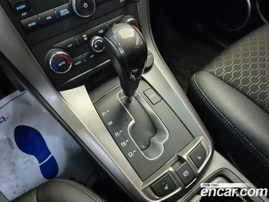 Chevrolet Captiva 2013 2.0 Автомат в Москве № 1190418, фото 8