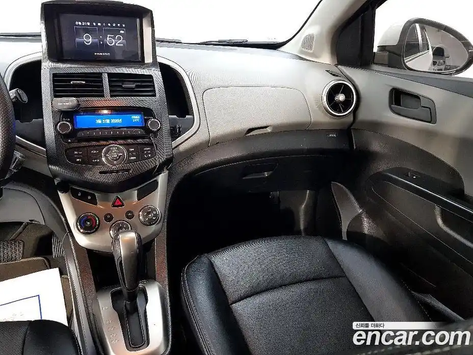 Chevrolet Aveo 2015 1.4 Автомат в Москве № 1190427, фото 10