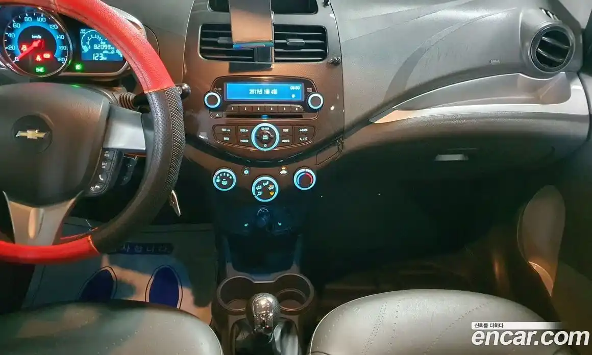 Chevrolet Spark 2014 1.0 Механическая в Москве № 1190465, фото 15