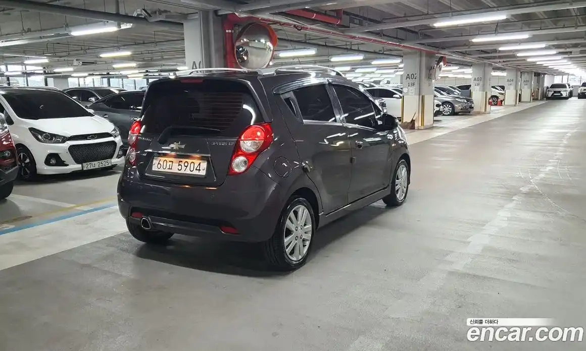 Chevrolet Spark 2014 1.0 Механическая в Москве № 1190465, фото 6