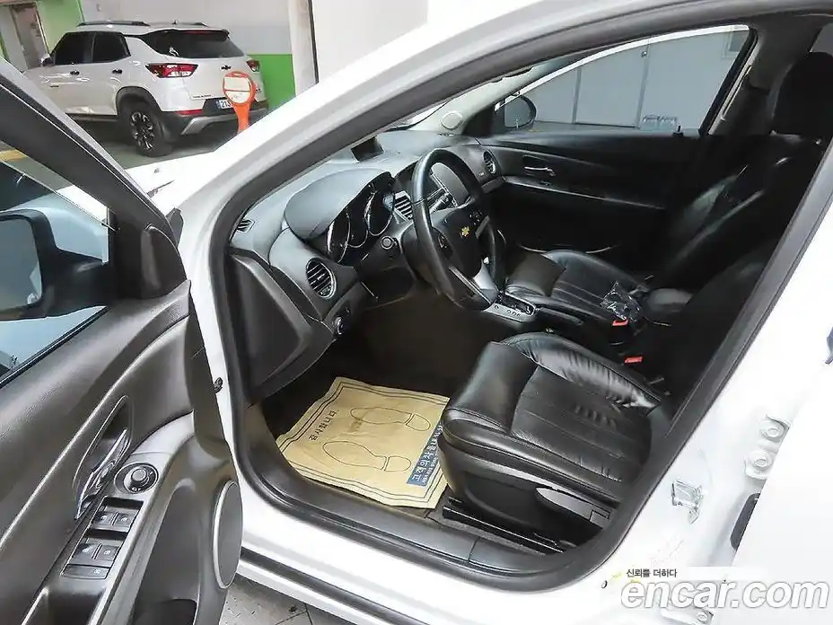 Chevrolet Cruze 2011 2.0 Автомат в Москве № 1190474, фото 10