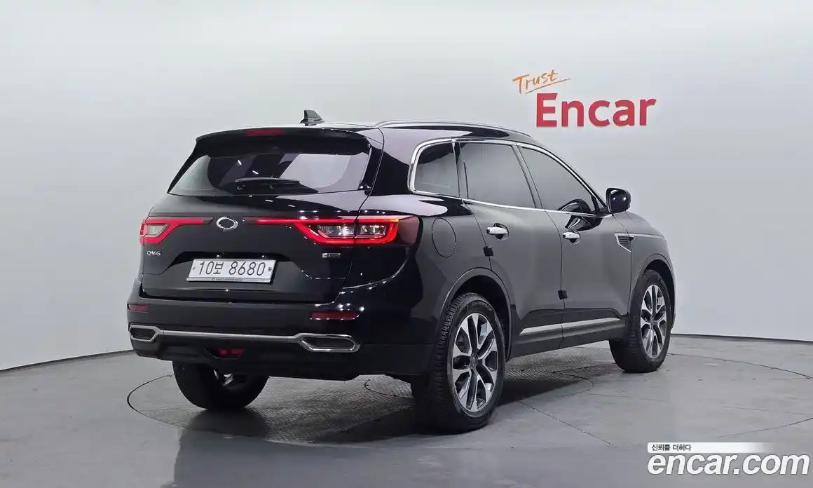Renault QM6 2017 2.0 гидро в Москве № 1190968, фото 2