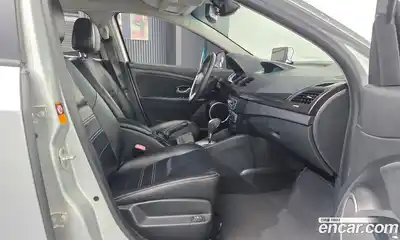 Renault SM3 2014 1.6 гидро в Москве № 1191537, миниатюра 11