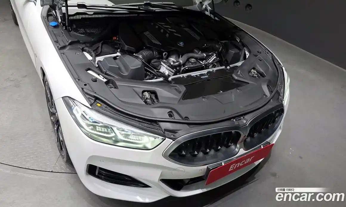 BMW 8-Series 2023 4.4 гидро в Москве № 1192610, фото 6