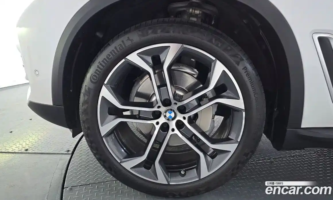 BMW X5 2022 3.0 гидро в Москве № 1192682, фото 4