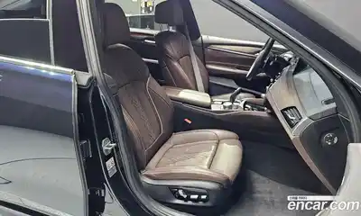 BMW 6-Series 2019 3.0 Автомат в Москве № 1193237, миниатюра 11
