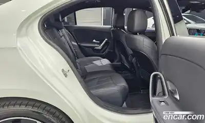 Mercedes-Benz A-Class 2025 2.0 Автомат в Москве № 1193568, миниатюра 12