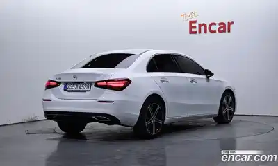 Mercedes-Benz A-Class 2025 2.0 Автомат в Москве № 1193568, миниатюра 2