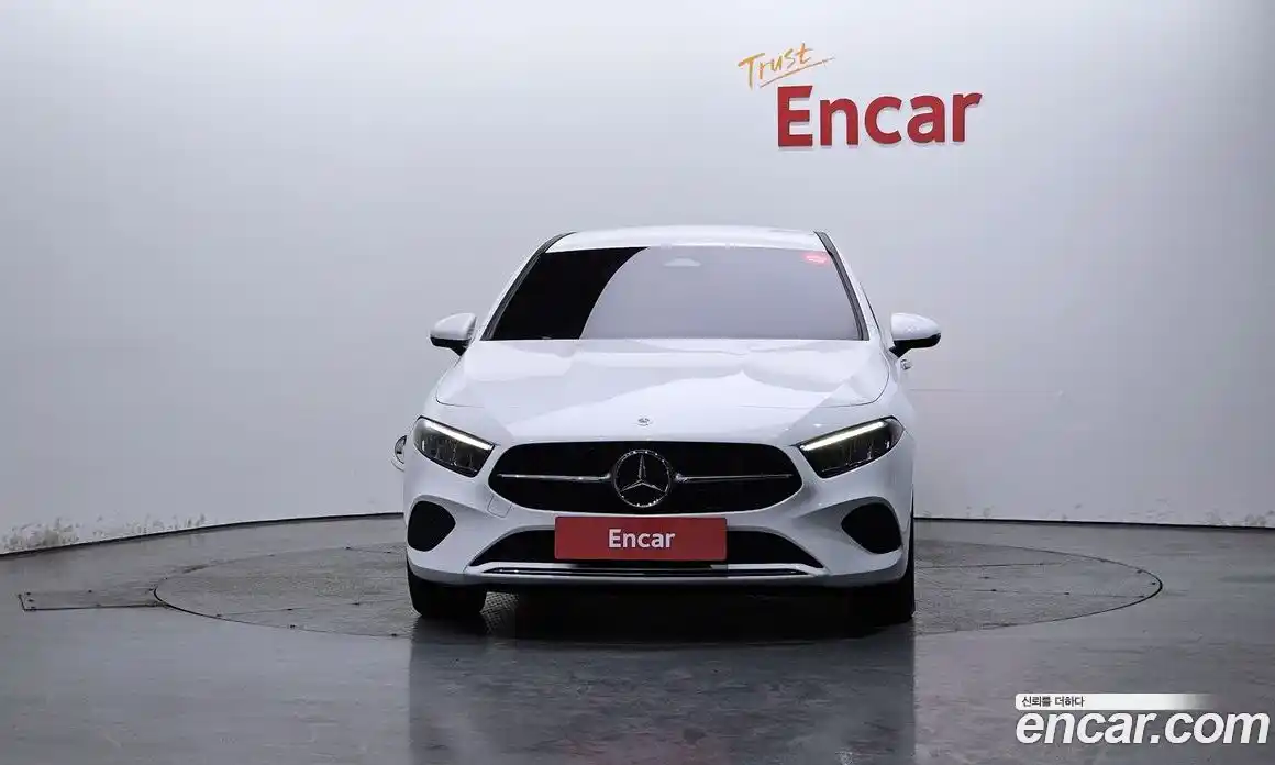 Mercedes-Benz A-Class 2025 2.0 Автомат в Москве № 1193568, фото 3