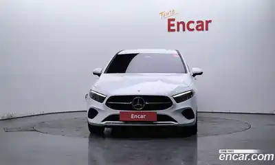 Mercedes-Benz A-Class 2025 2.0 Автомат в Москве № 1193568, миниатюра 3