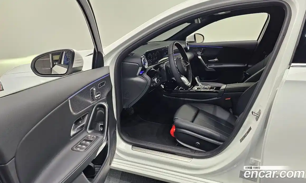 Mercedes-Benz A-Class 2025 2.0 Автомат в Москве № 1193568, фото 10