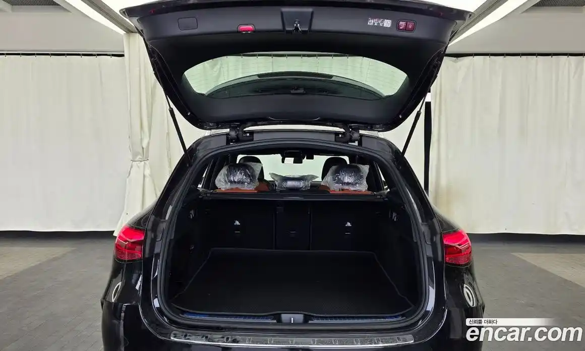 Mercedes-Benz GLC-Class 2025 2.0 Автомат в Москве № 1193572, фото 20