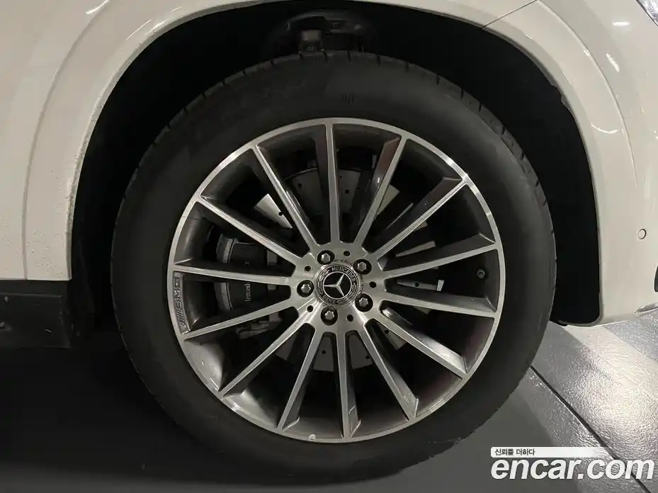 Mercedes-Benz GLE-Class 2025 3.0 Автомат в Москве № 1193588, фото 20