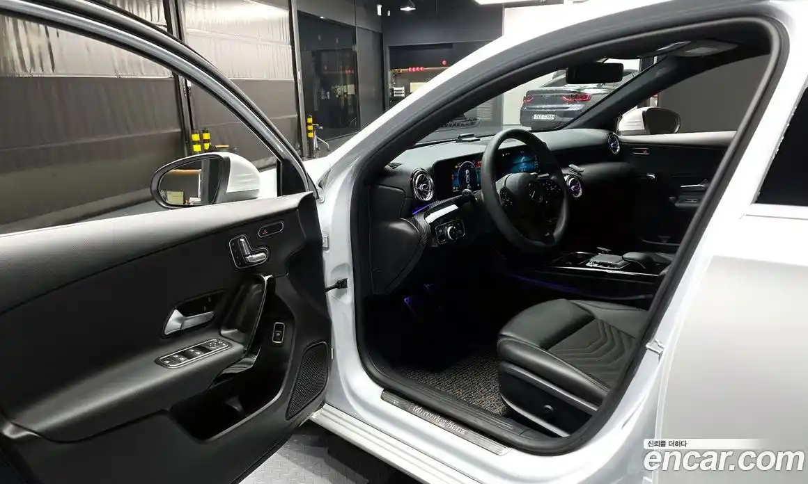 Mercedes-Benz A-Class 2020 2.0 Автомат в Москве № 1193936, фото 10