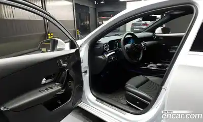 Mercedes-Benz A-Class 2020 2.0 Автомат в Москве № 1193936, миниатюра 10